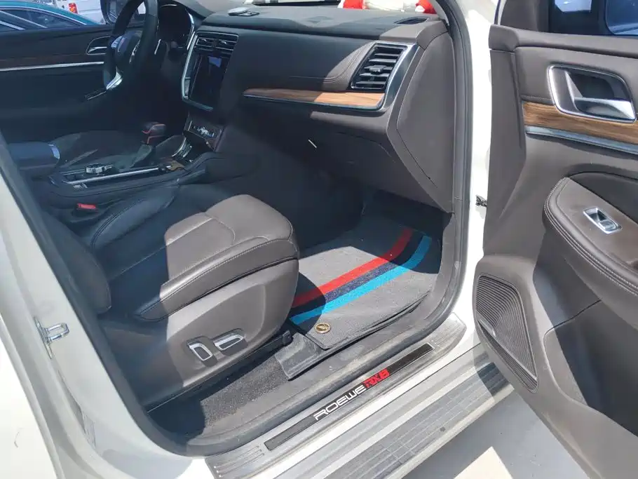 Roewe RX8 — миниатюра 8