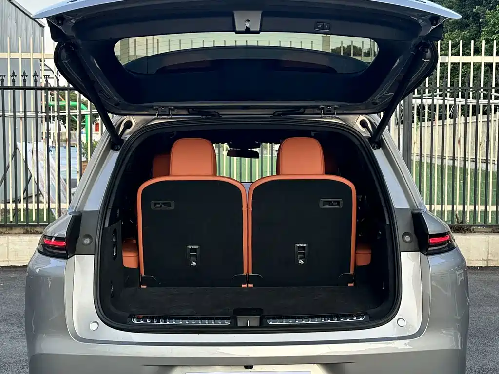 Li Auto Li L8 — миниатюра 7