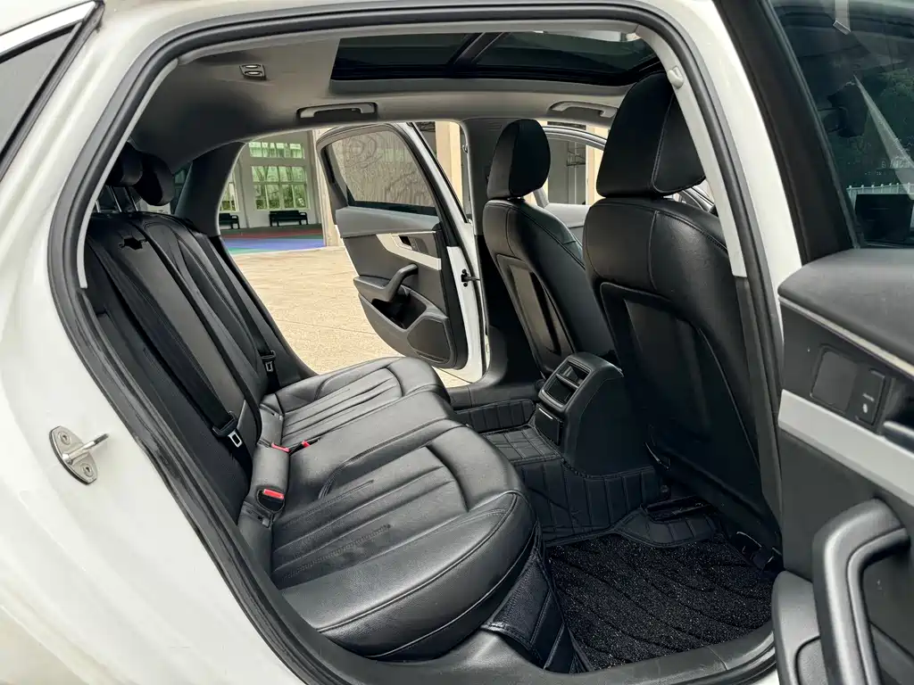 Audi A4L — миниатюра 9