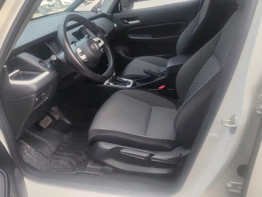 Honda Fit — миниатюра 9