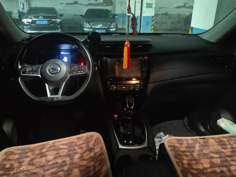 Nissan X-Trail — миниатюра 12