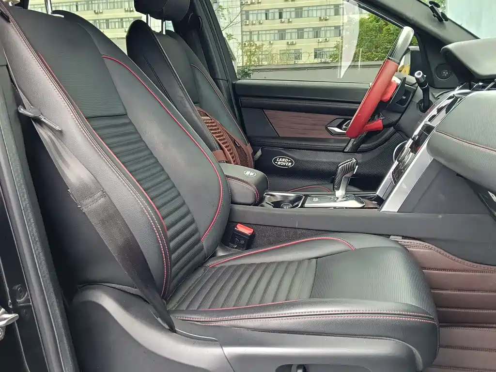 Land Rover Discovery Sport — миниатюра 10