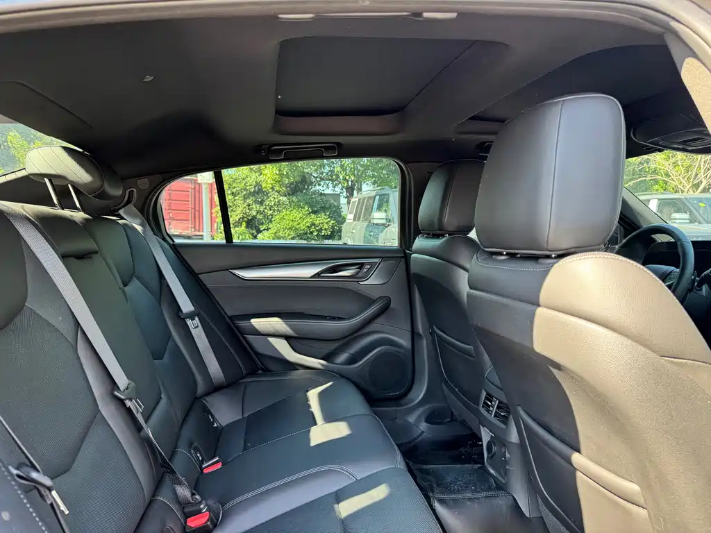 Cadillac CT5 — миниатюра 14