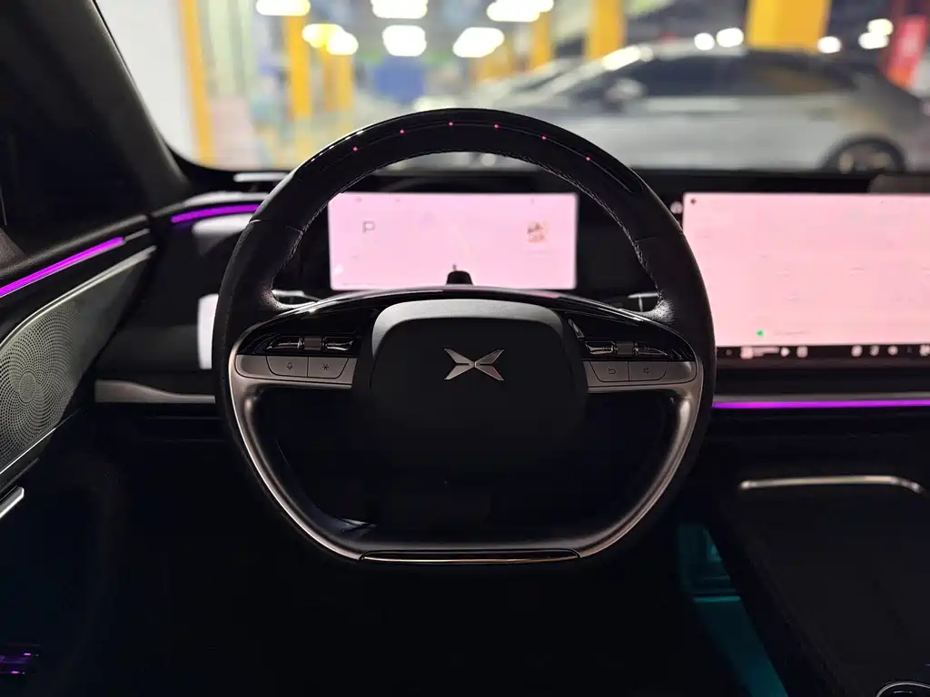 XPeng P7 — миниатюра 22
