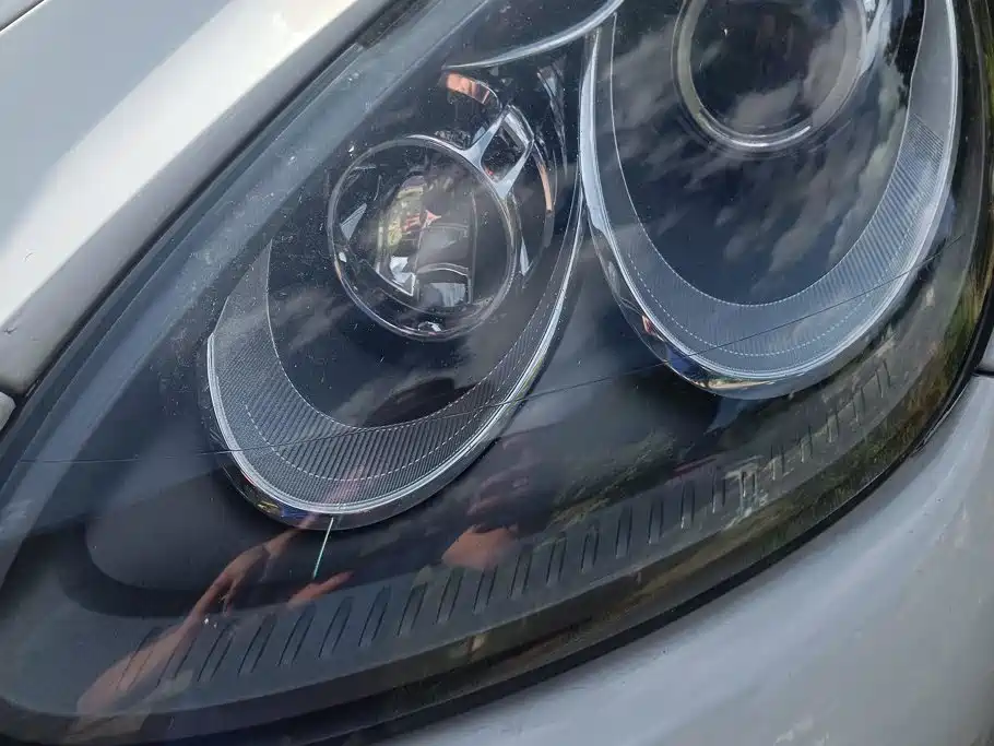 Porsche Cayenne — миниатюра 5
