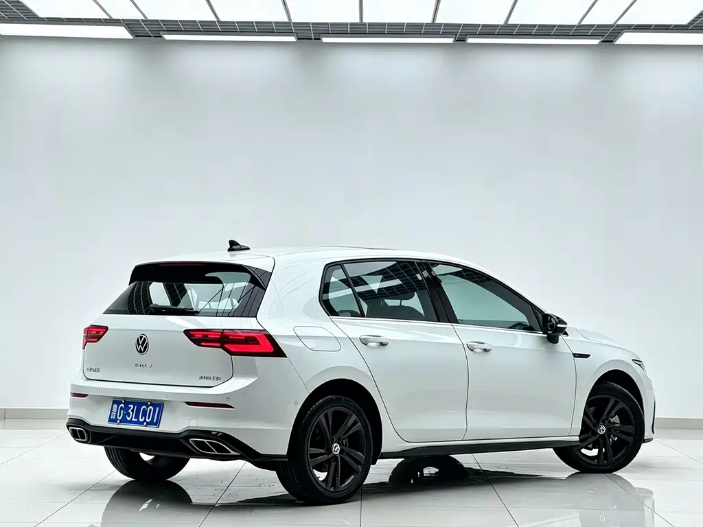 Volkswagen Golf — миниатюра 2