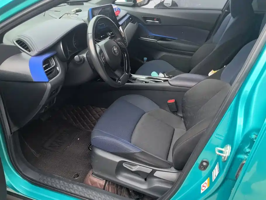 Toyota C-HR — миниатюра 9