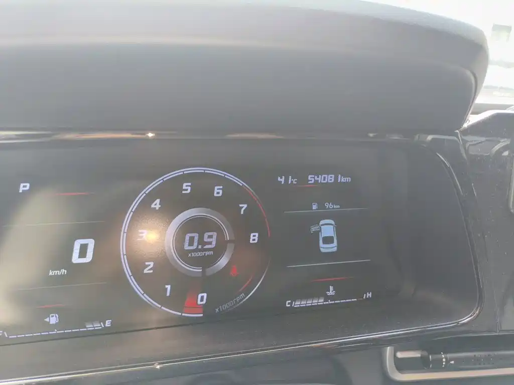 Hyundai Elantra — миниатюра 8