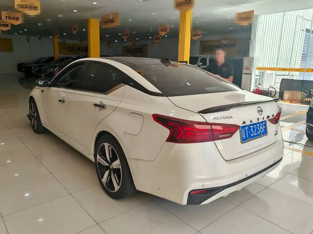 Nissan Teana — миниатюра 4