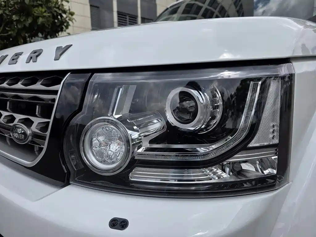 Land Rover Discovery 2016 3.0 SDV6 HSE
