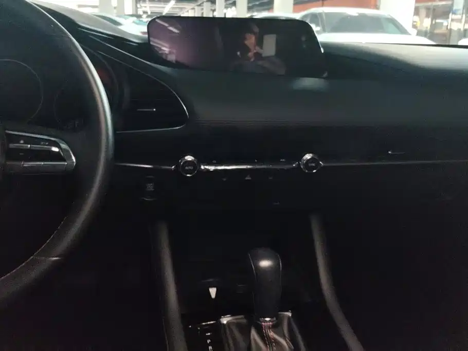 Mazda 3 Axela — миниатюра 13