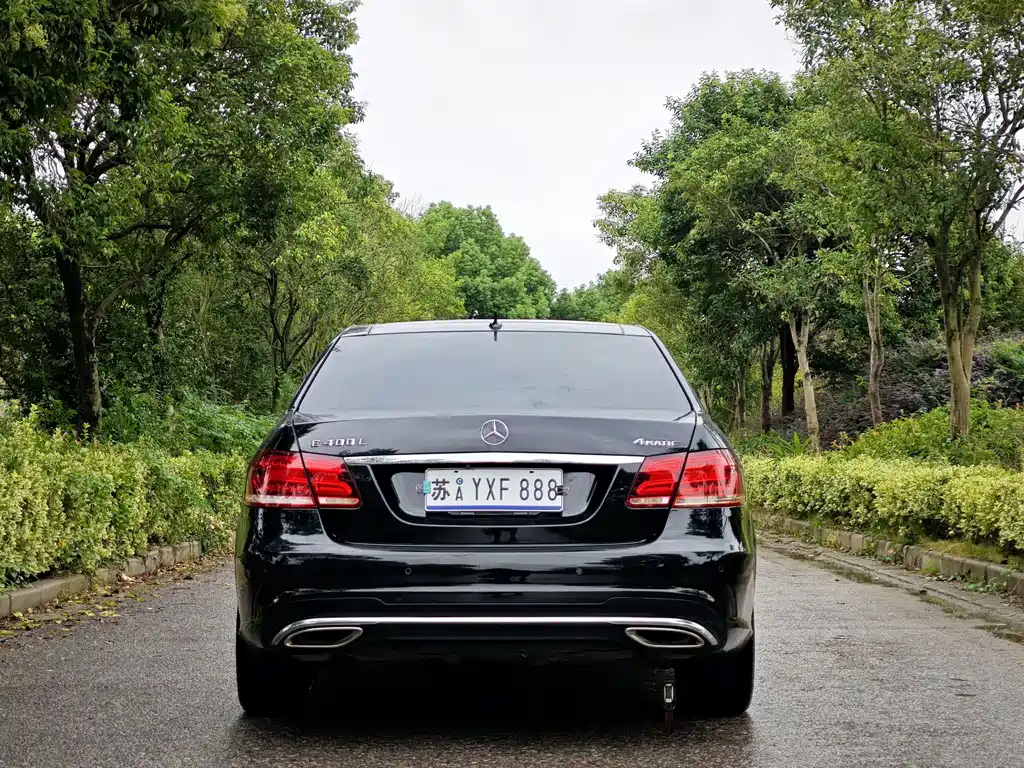 Mercedes-Benz E-Class — миниатюра 5