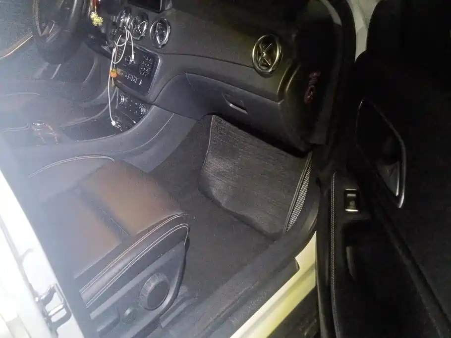 Mercedes-Benz GLA — миниатюра 8