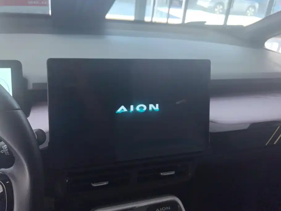 Aion AION Y — миниатюра 13