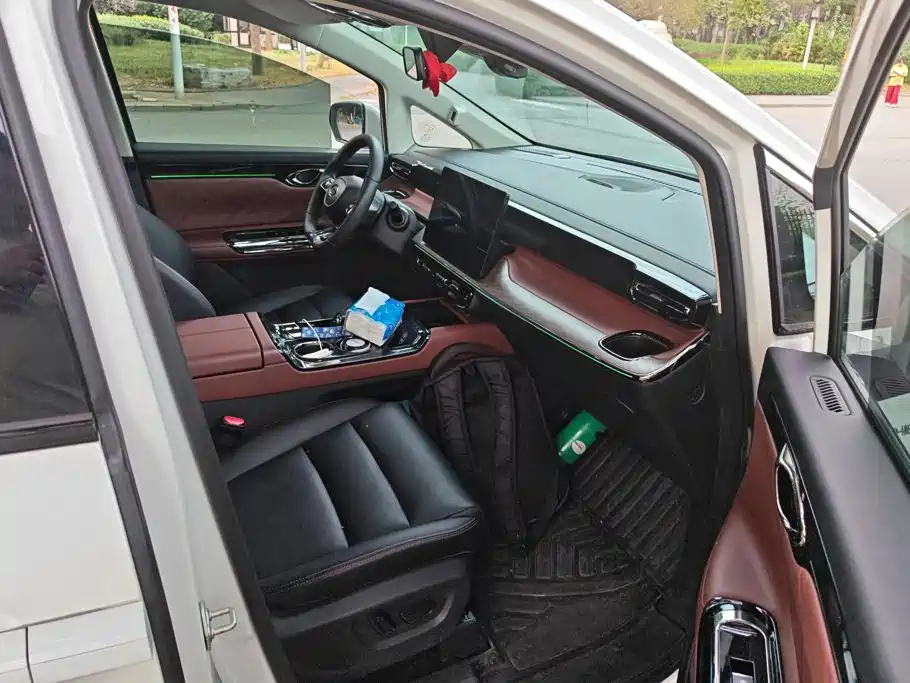 GAC Motor Trumpchi E8 PHEV — миниатюра 8