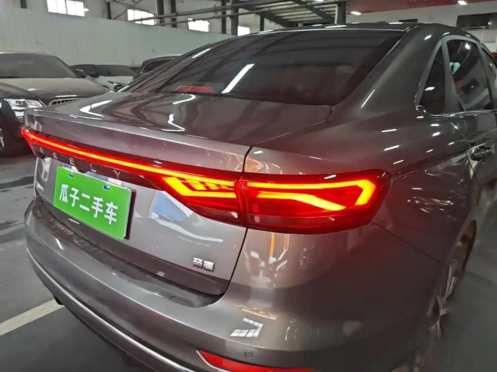 Geely Emgrand — миниатюра 8