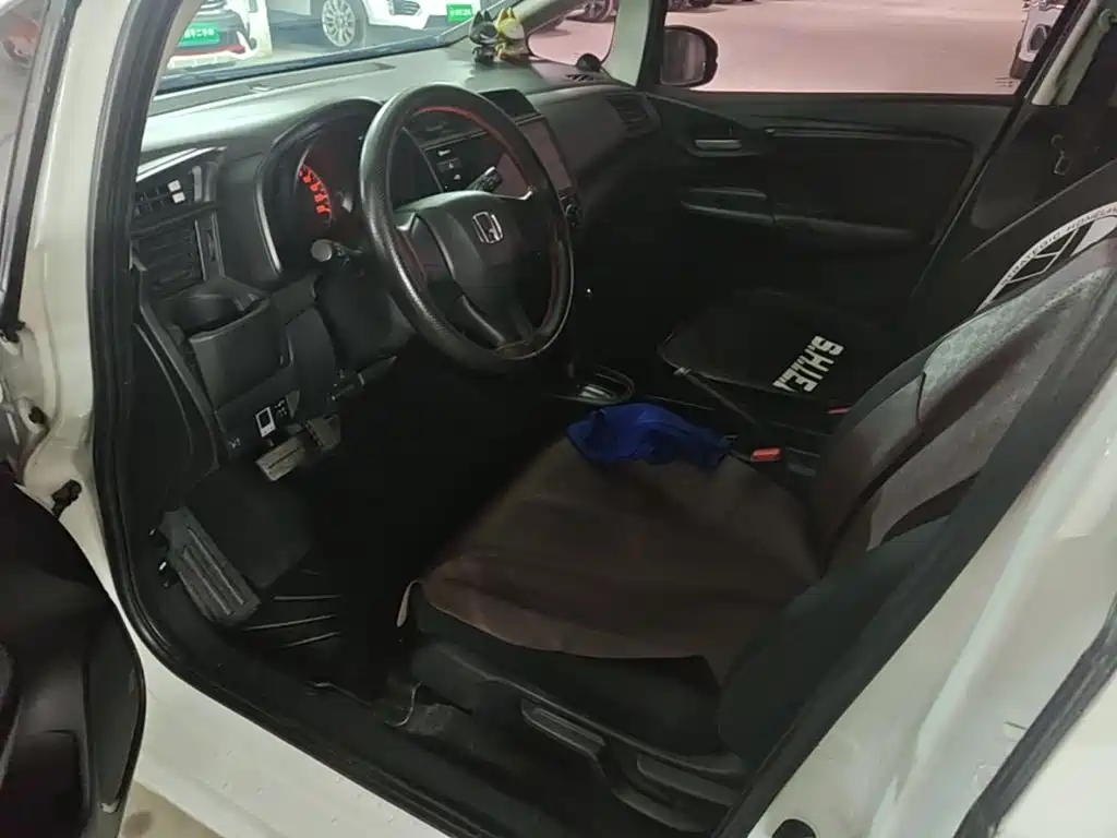 Honda Fit — миниатюра 19