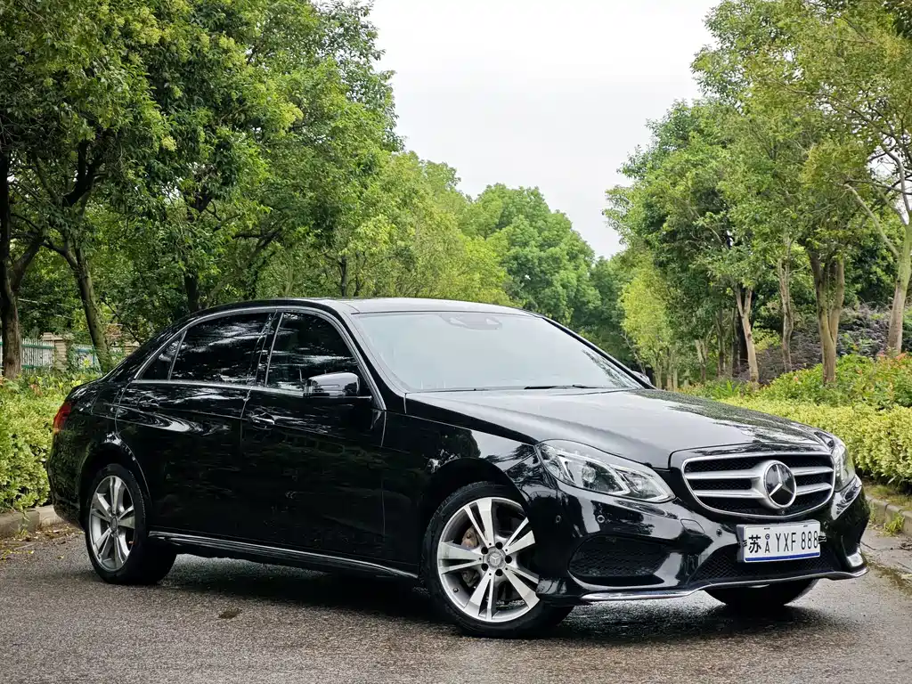 Mercedes-Benz E-Class — миниатюра 3