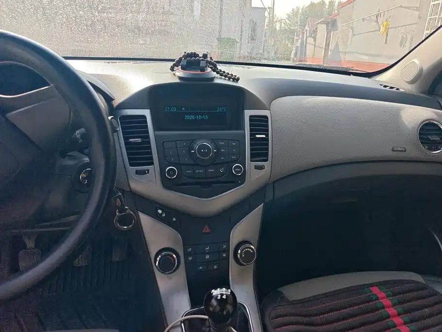 Chevrolet Cruze — миниатюра 13