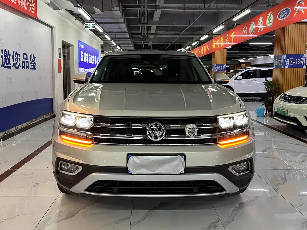 VOLKSWAGEN TOURANG