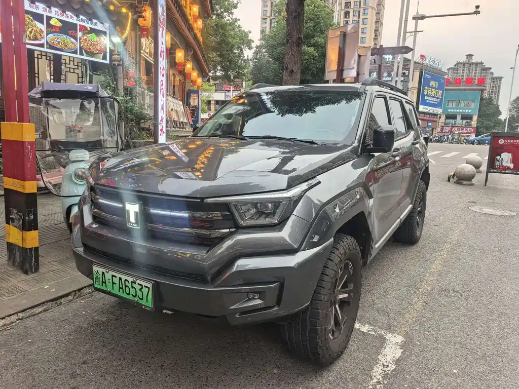 Tank 400 NEV 2023 Hi4-T Super Edition