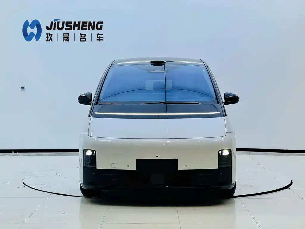 Li Auto MEGA 2025 Home