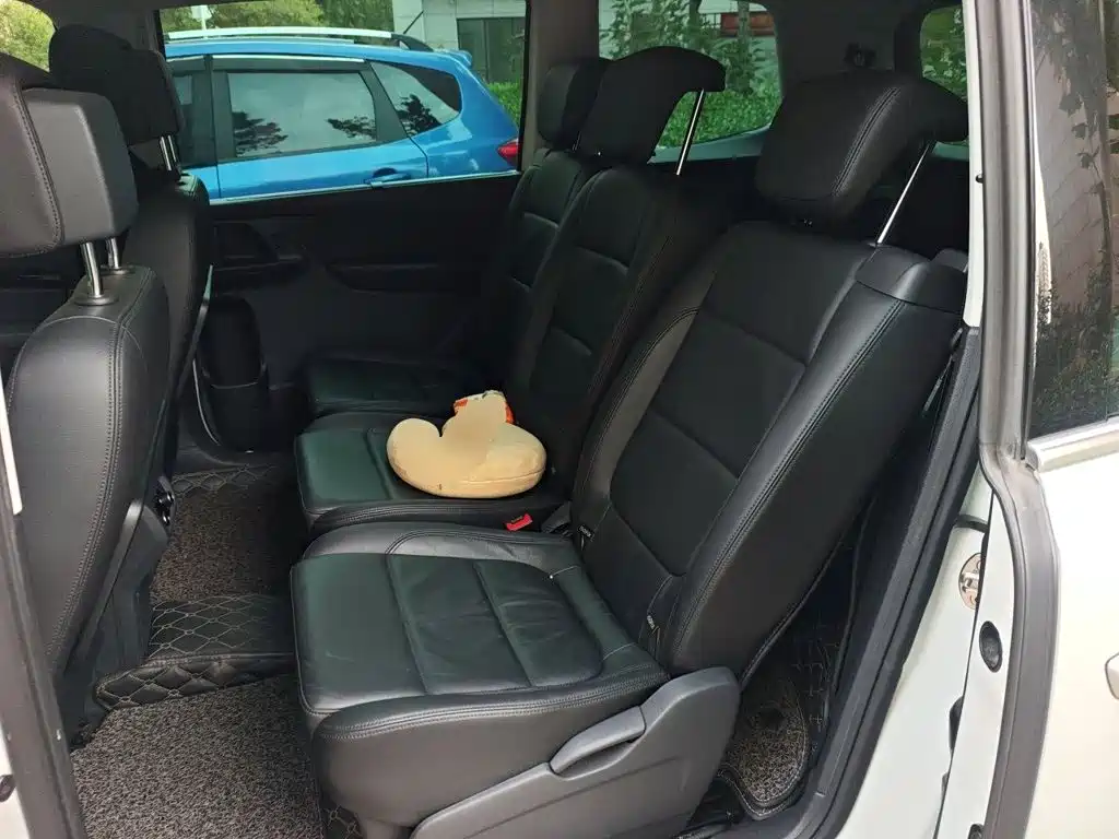 Volkswagen Sharan — миниатюра 18