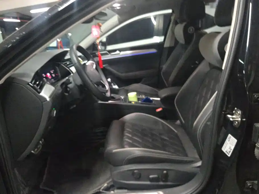 Volkswagen Magotan PHEV — миниатюра 9
