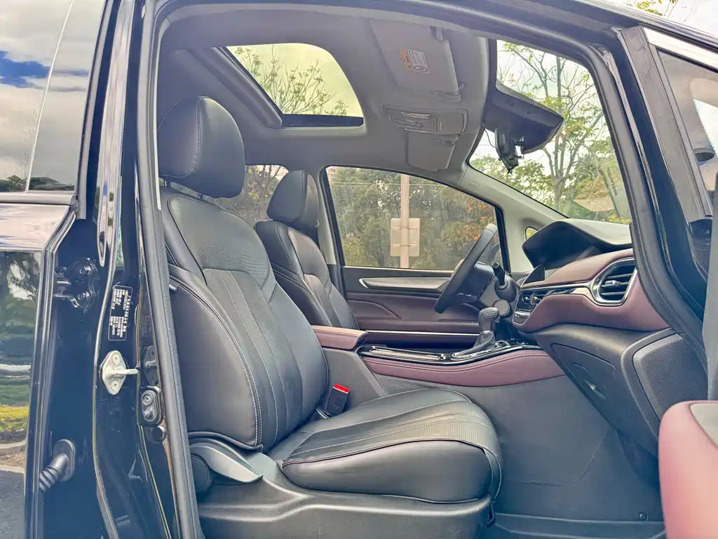 GAC Motor Trumpchi M6 — миниатюра 10