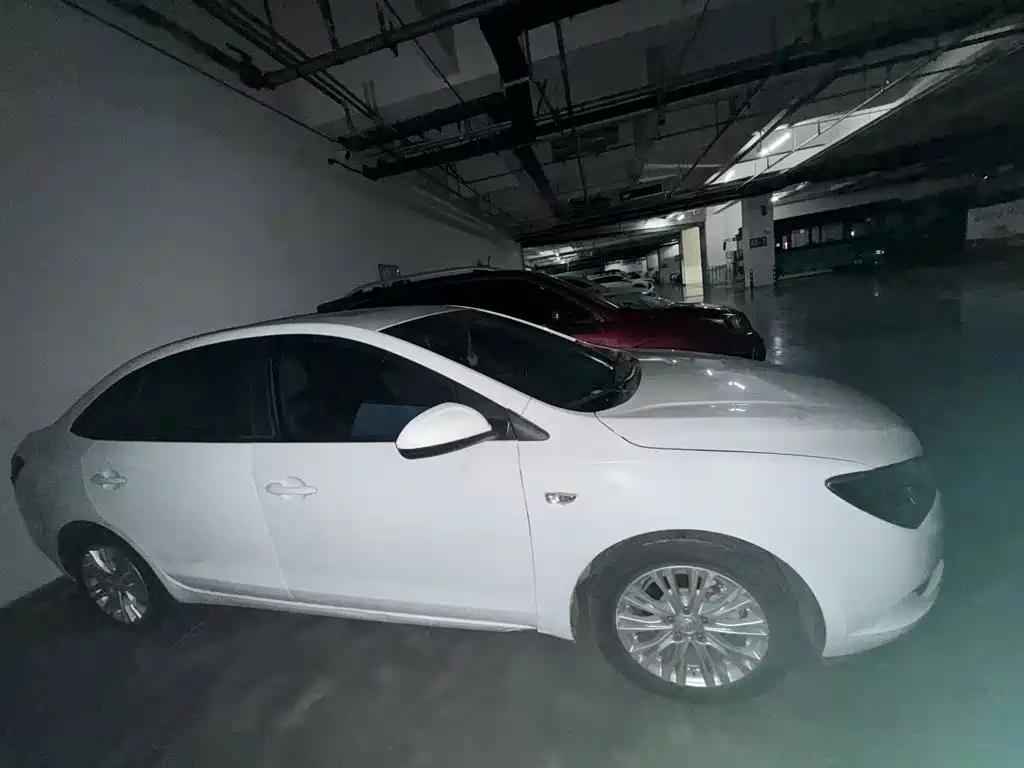 Buick Excelle — миниатюра 26