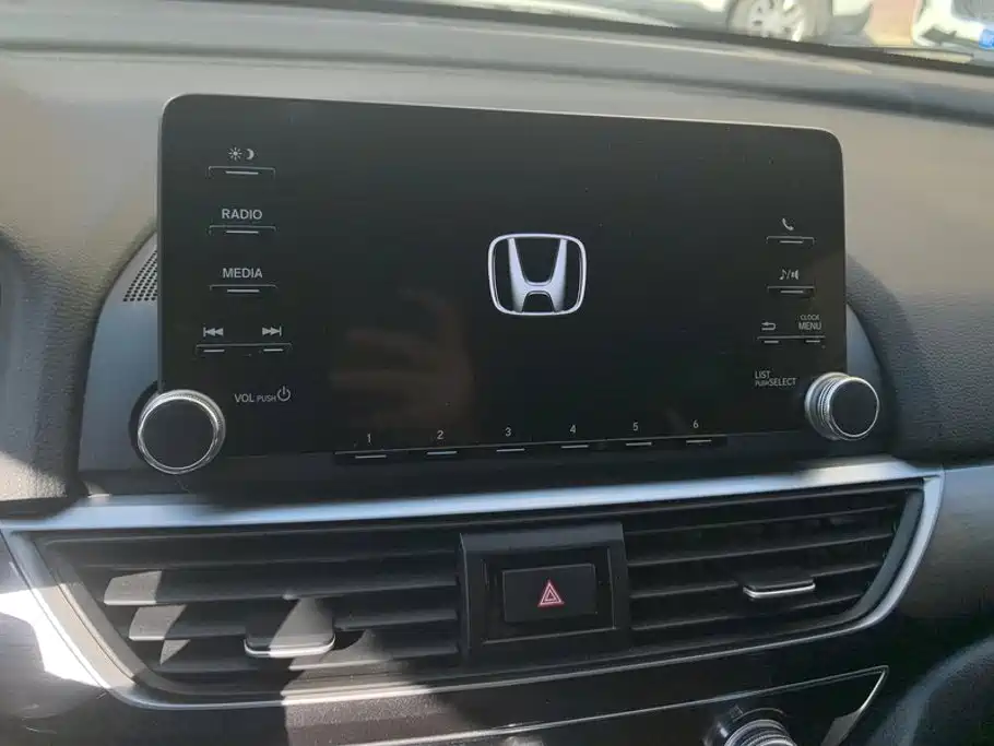 Honda Inspire — миниатюра 13