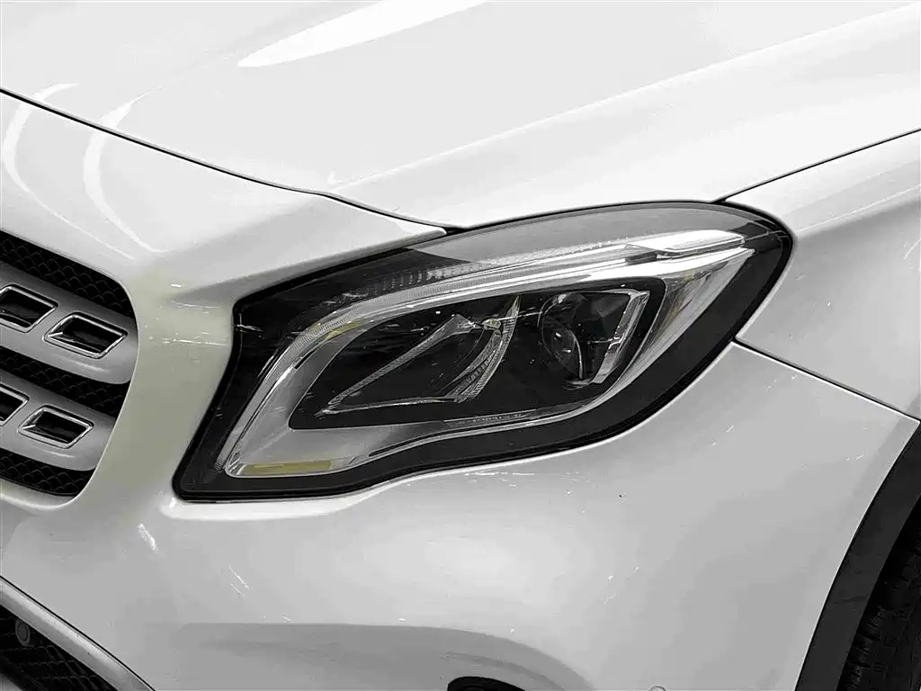 Mercedes-Benz GLA — миниатюра 4