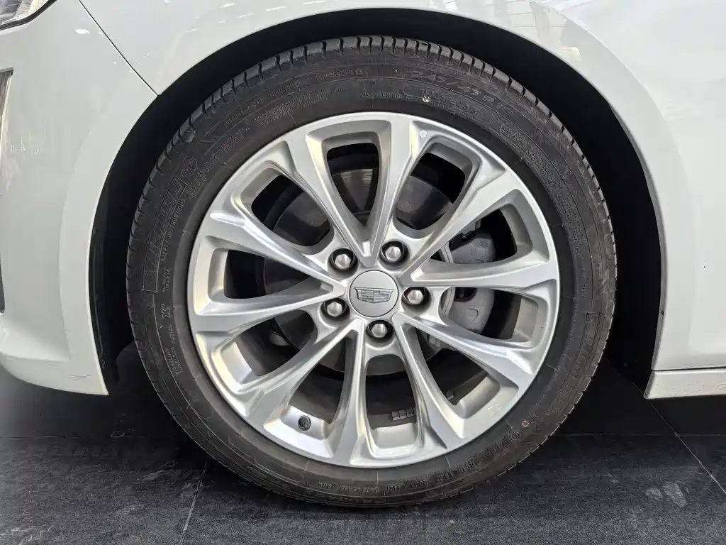 Cadillac CT5 2022 28T Luxury （ Standard ）
