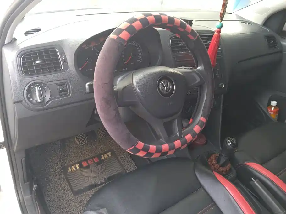 Volkswagen Polo — миниатюра 12