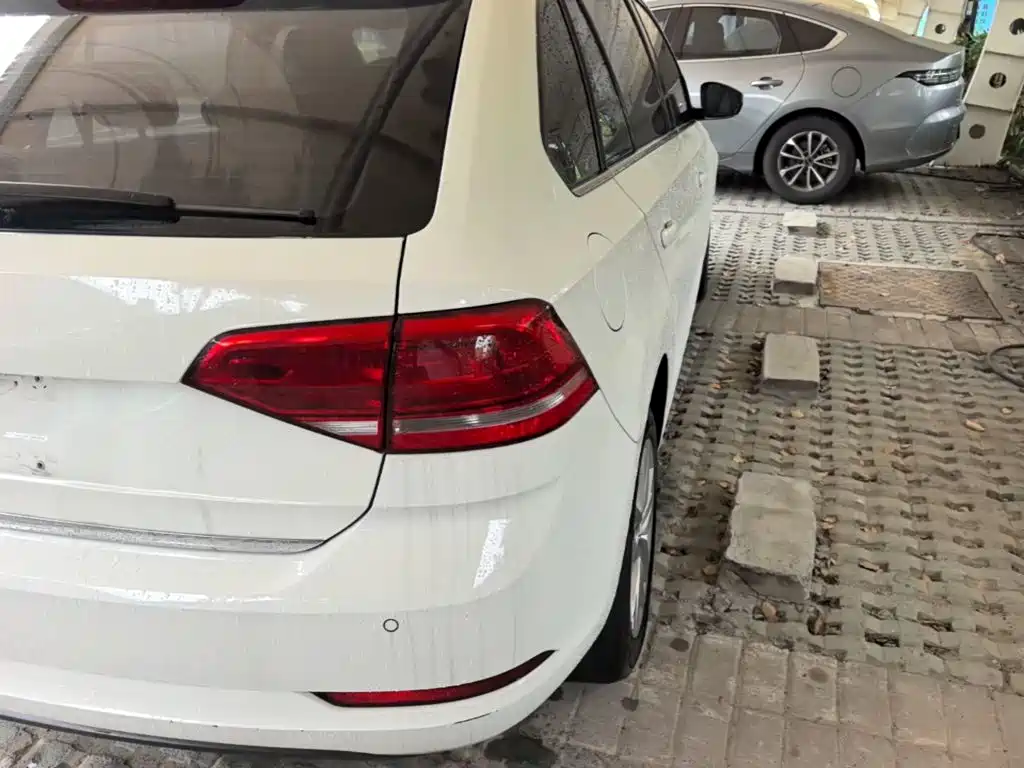 Volkswagen Santana — миниатюра 8