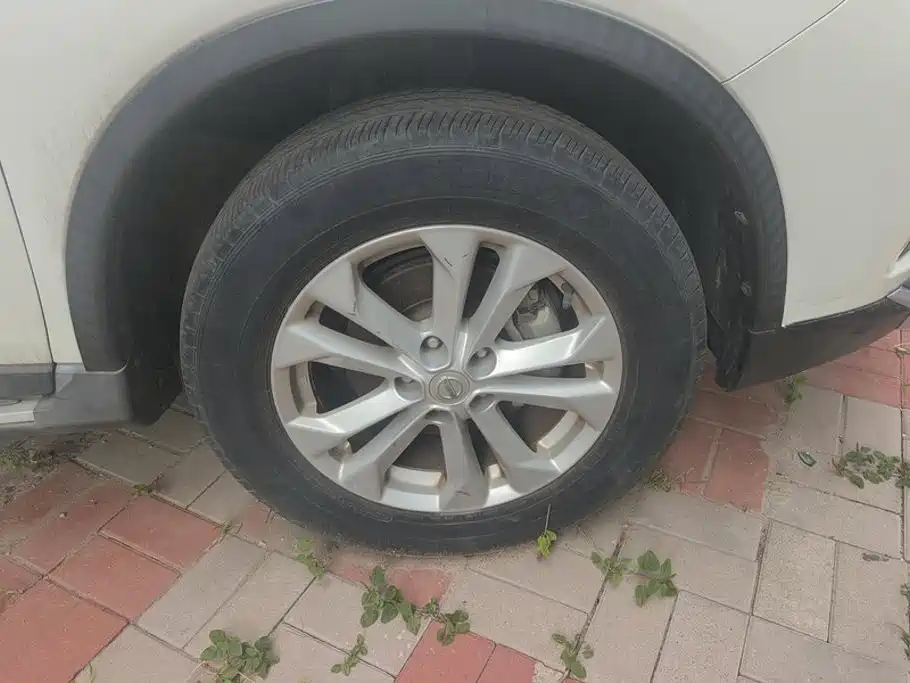 Nissan X-Trail — миниатюра 6