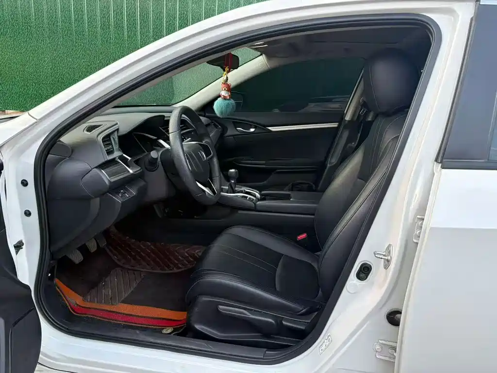 Honda Civic — миниатюра 4