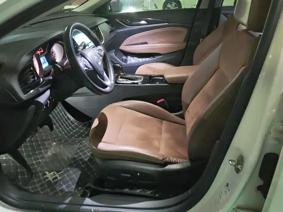 Buick Regal — миниатюра 9
