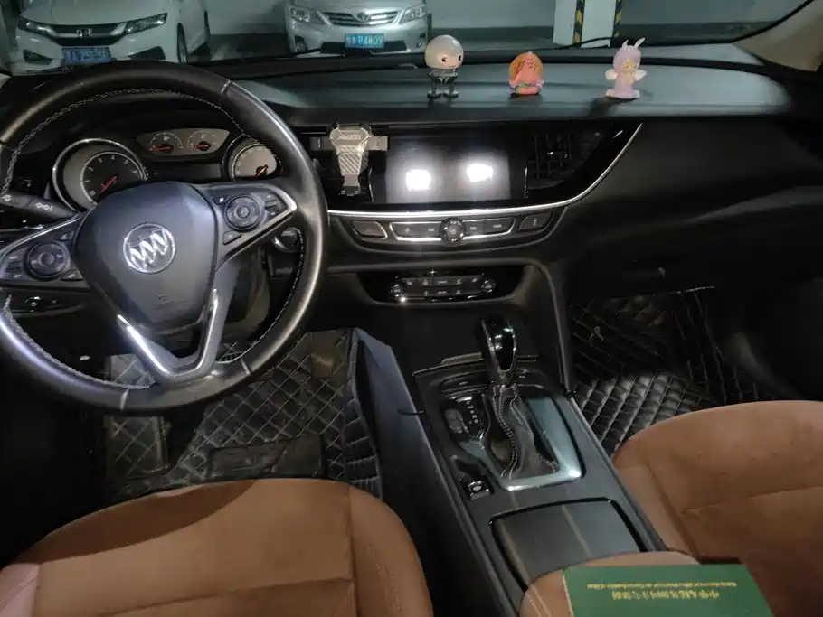 Buick Regal — миниатюра 12