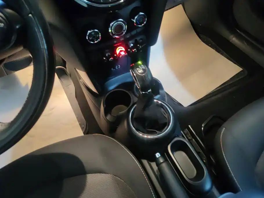 MINI Mini — миниатюра 16