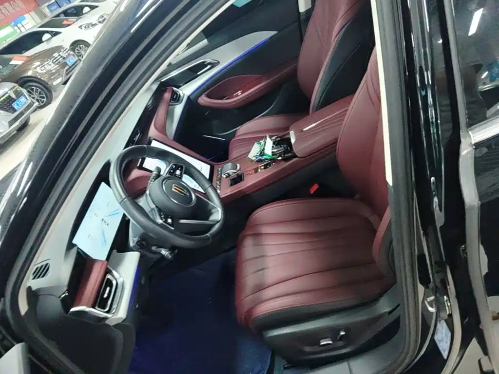 Hongqi Hongqi H5 — миниатюра 15