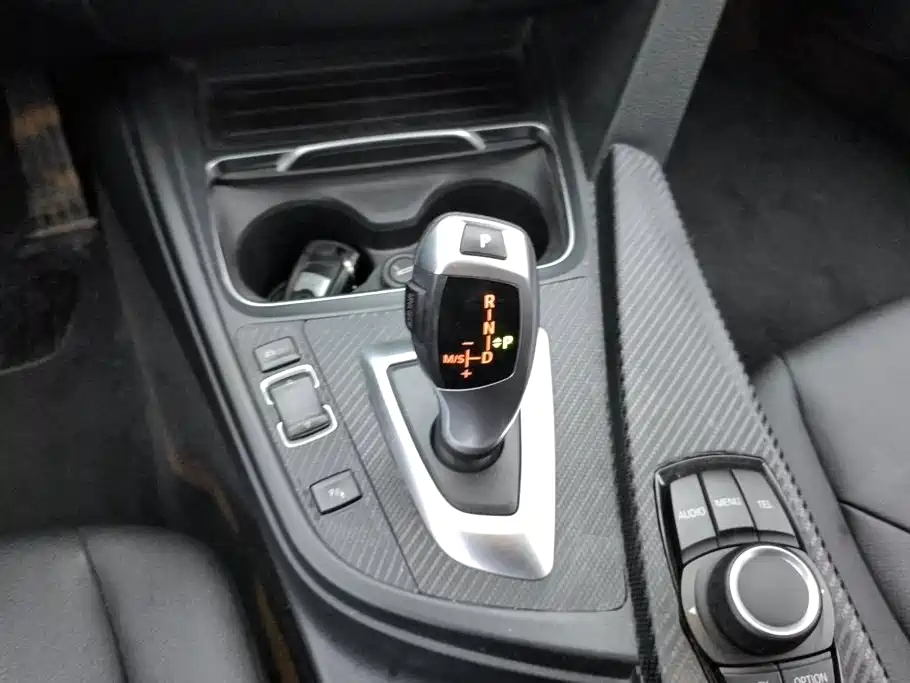 BMW 3 Series — миниатюра 16