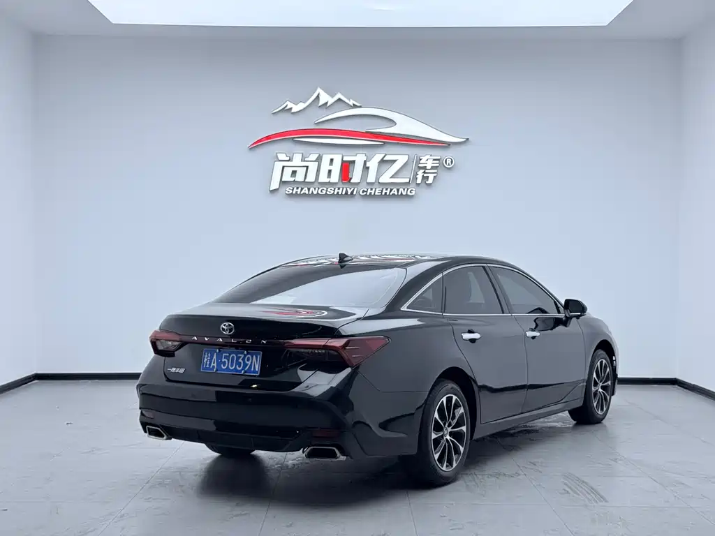 Toyota Avalon 2023 2.0L Luxury