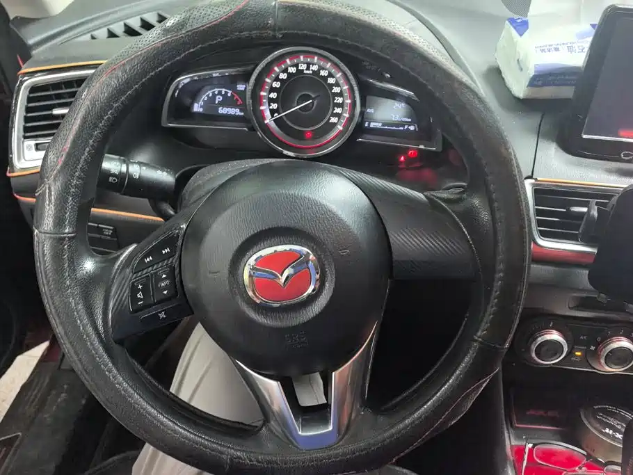Mazda 3 Axela — миниатюра 15