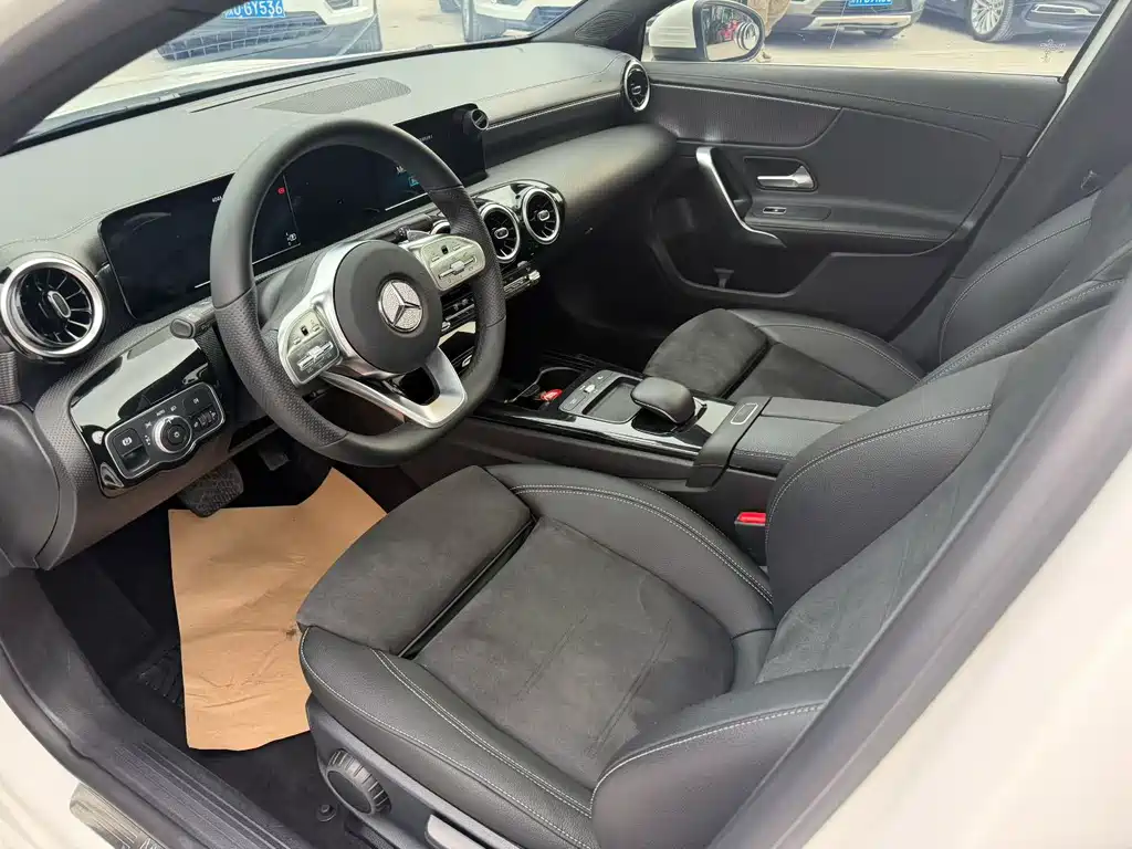 Mercedes-Benz A-Class — миниатюра 4