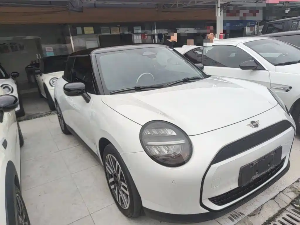 MINI MINI COOPER EV — миниатюра 4