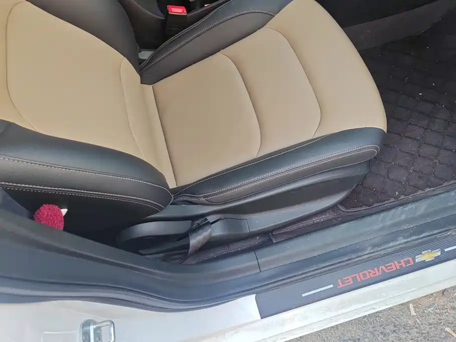Chevrolet Monza — миниатюра 8
