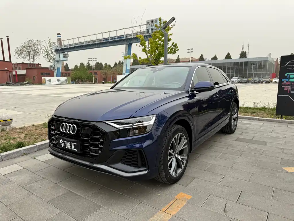 Audi Q8 2020