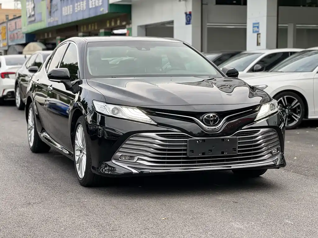 Toyota Camry 2018 2.5G Luxury