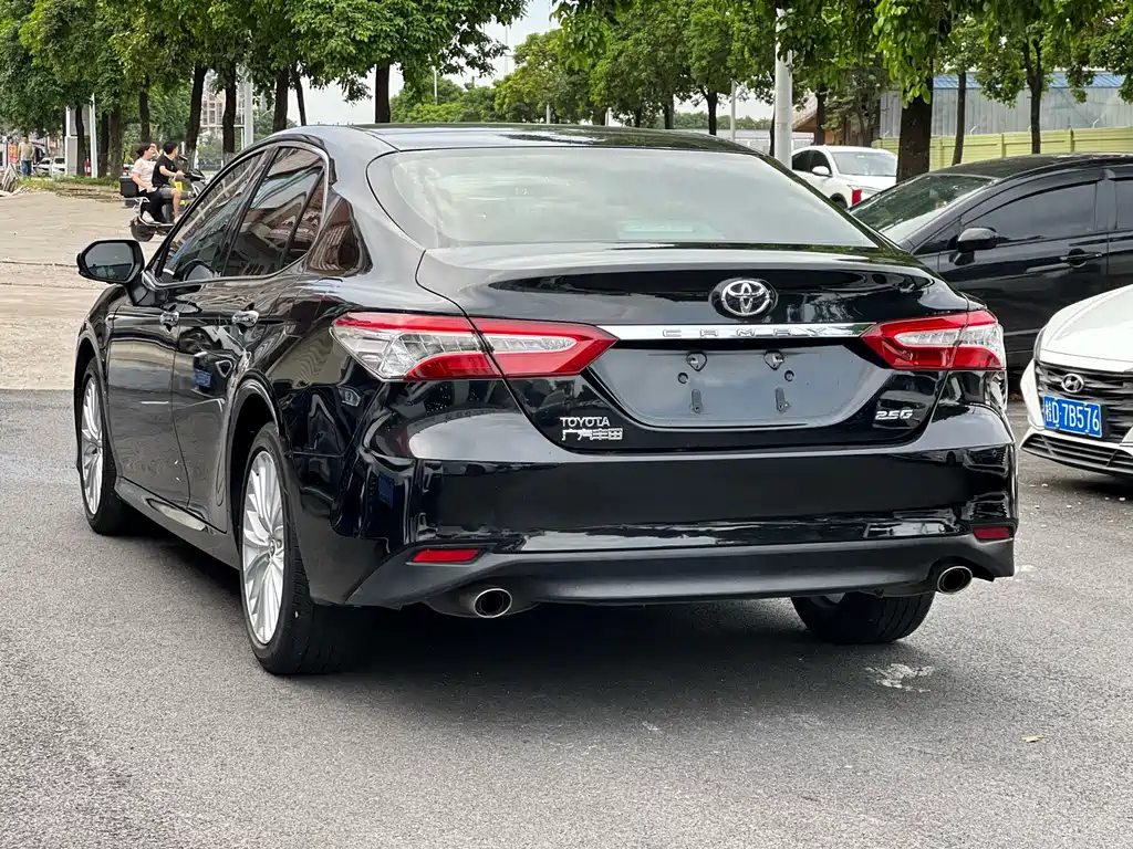 Toyota Camry 2018 2.5G Luxury